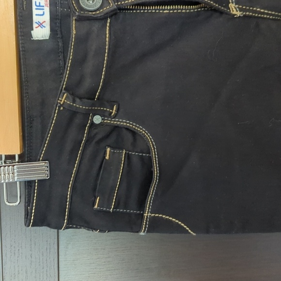 Women's Life Stretch Jeans Black Denim with Contrast Stitching-Size 28 Like New - Picture 3 of 5